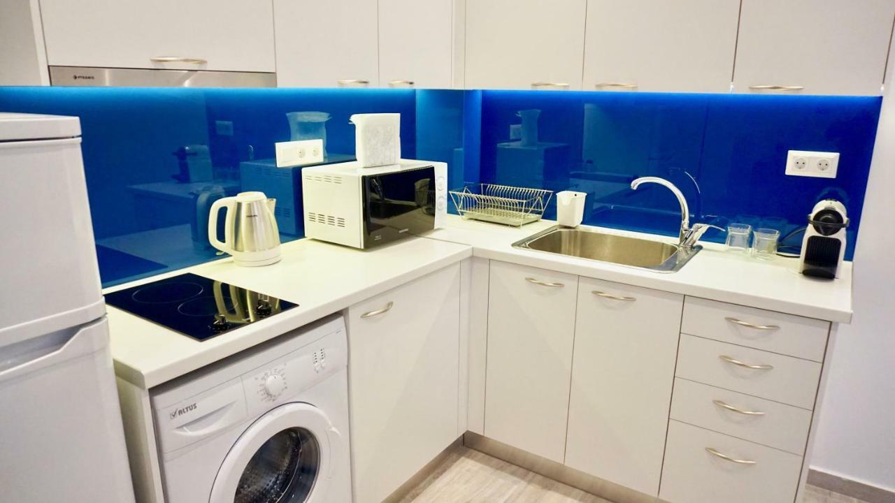 Modern & Central Apt In Ateny Zewnętrze zdjęcie