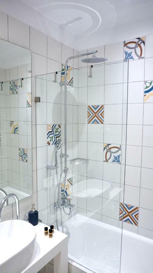 Modern & Central Apt In Ateny Zewnętrze zdjęcie