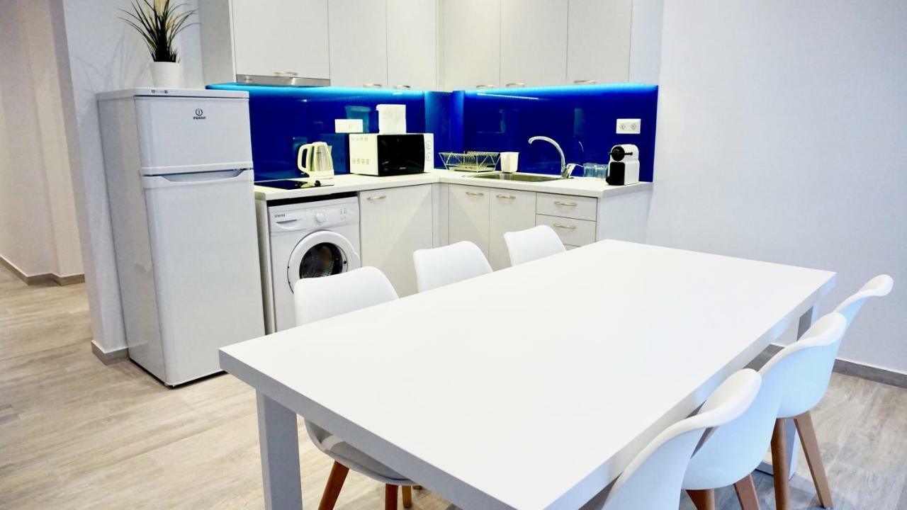 Modern & Central Apt In Ateny Zewnętrze zdjęcie